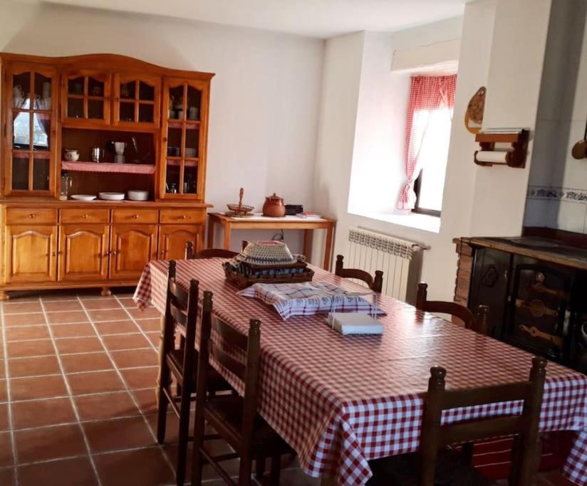 דירות San Mamés de Meruelo Solar Del Huyo מראה חיצוני תמונה